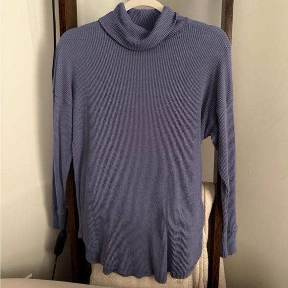 PREMADE BUNDLE! 5 XS Name Brand Women’s Sweaters - Picture 2 of 6